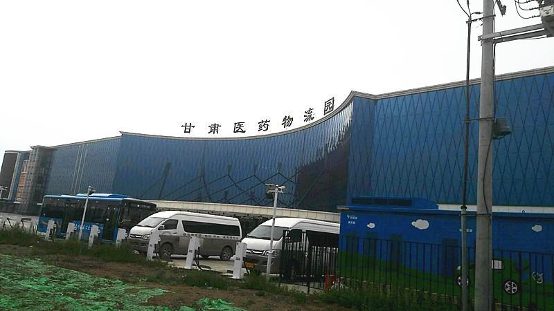 围观 贝博超低温空气能冷暖机组浩浩荡荡挺进大西北！