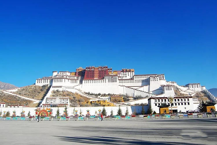 实力征服高寒区，贝博空气能走进西藏